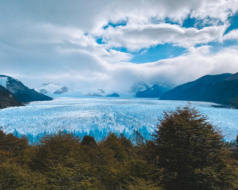 El Calafate: Perito Moreno Glacier Trekking Tour and Cruise